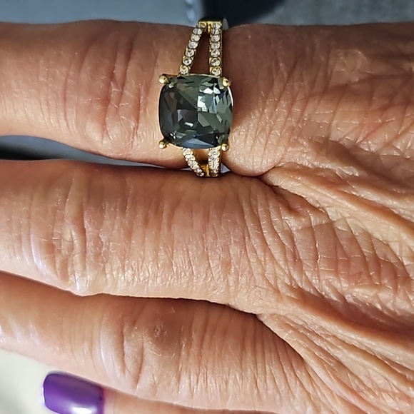 Ring - Picture 3 of 3